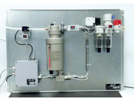 Ölnebelschmiersystem mit Luftwartungseinheit. Gesamtsystem mit digitalen Sensoren für Luftstrom und Luftdruck, sowie IFX-F-Nebelsensor mit Digitalanzeige